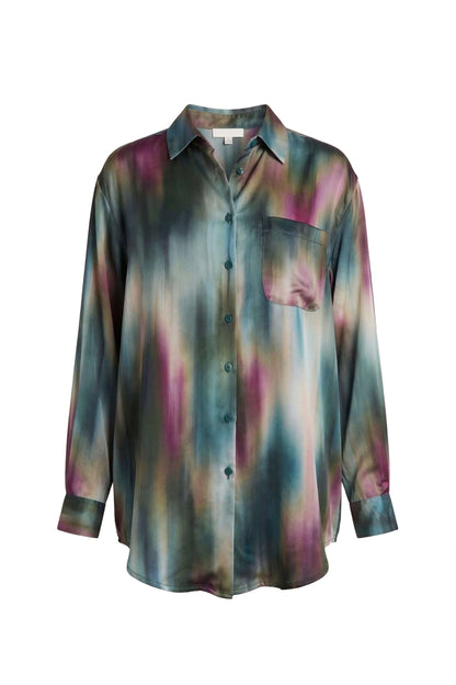 Printed ECOVERO Viscose Oversized Shirt featuring vibrant colors and an oversized fit, perfect for autumn-winter styling.